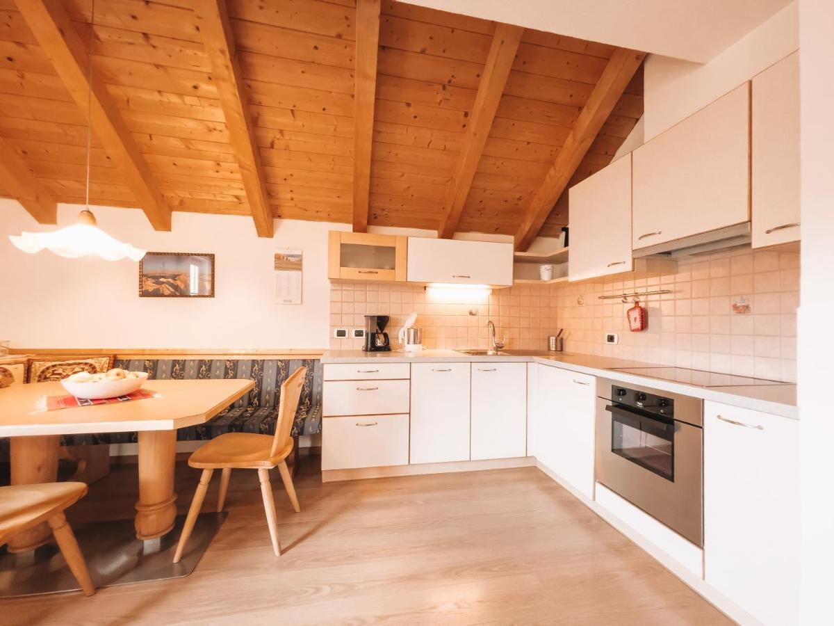 Apartment Fedares La Valle Luaran gambar