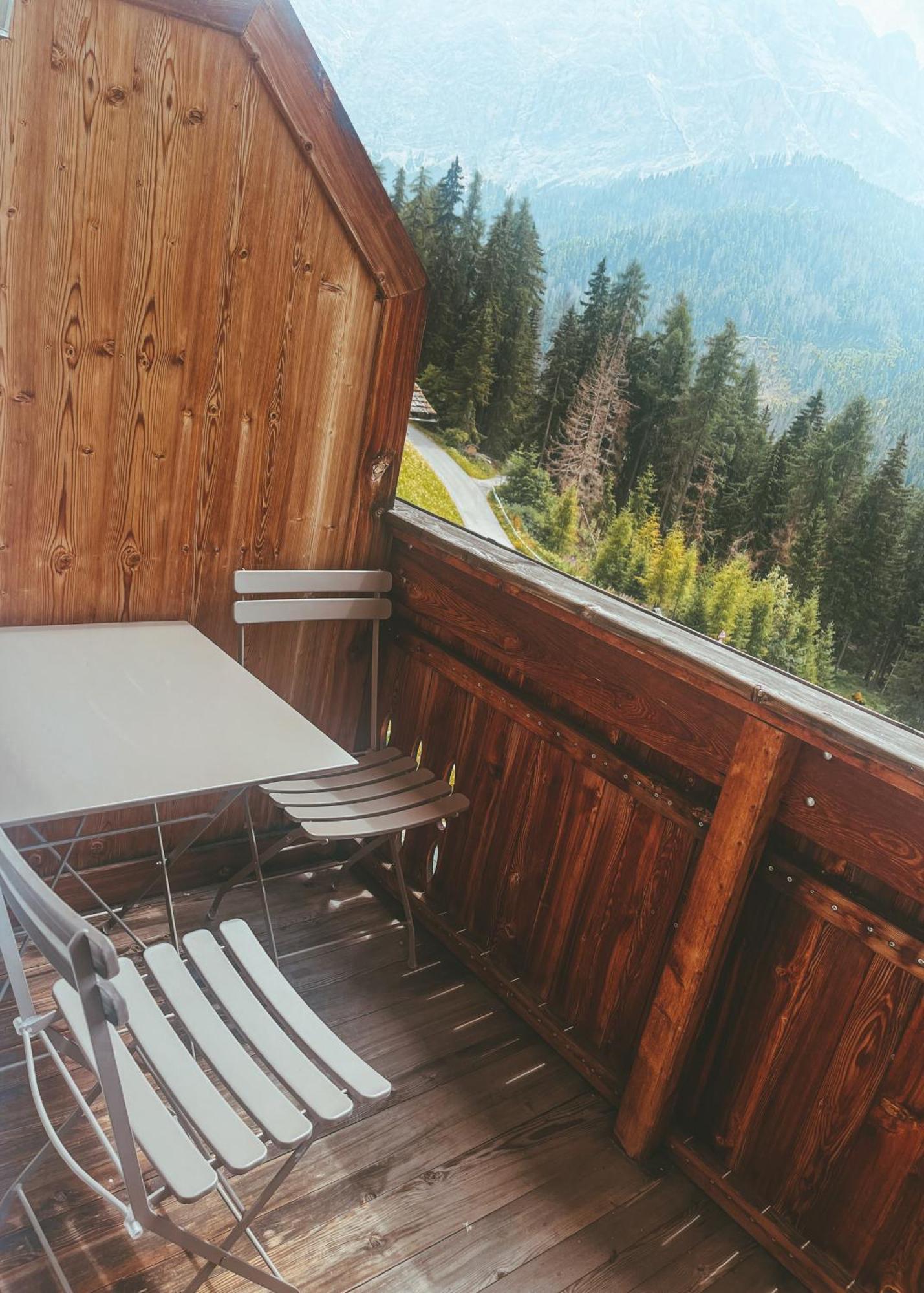 Apartment Fedares La Valle Luaran gambar